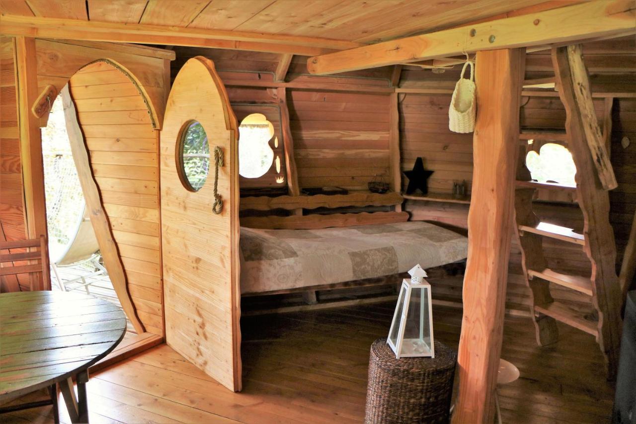 Cabane Perchée dans les Arbres Saint-Hilaire-en-Morvan Esterno foto