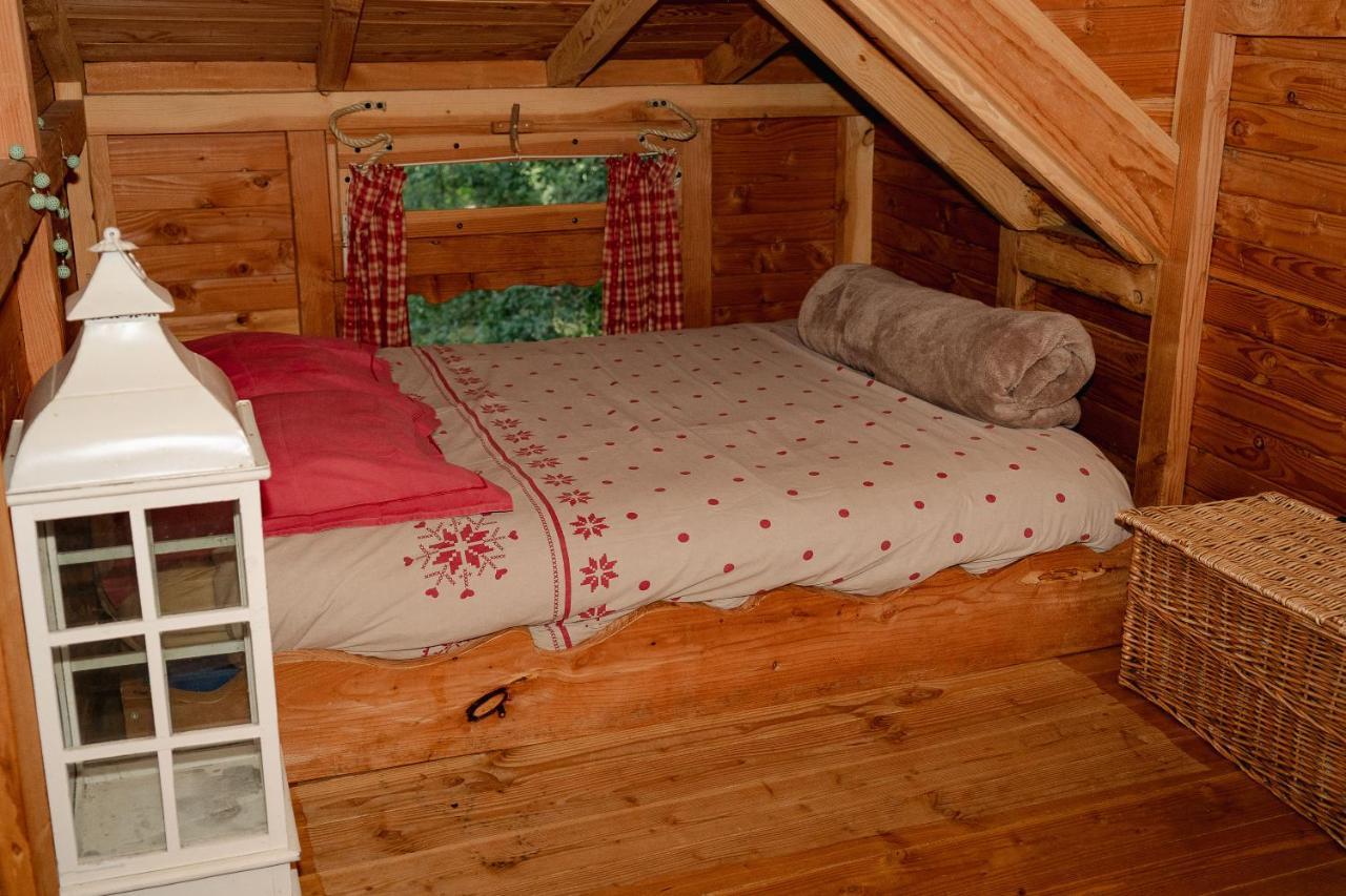Cabane Perchée dans les Arbres Saint-Hilaire-en-Morvan Esterno foto
